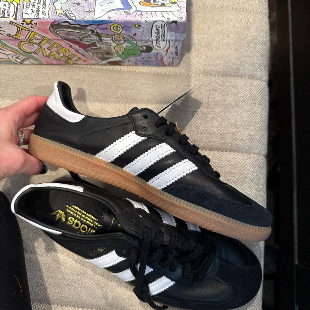 BRAND NEW Adidas Sambas, tag still on, never worn!